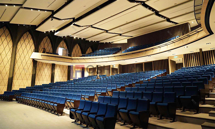 Royal International College de Bangkok, Tailândia